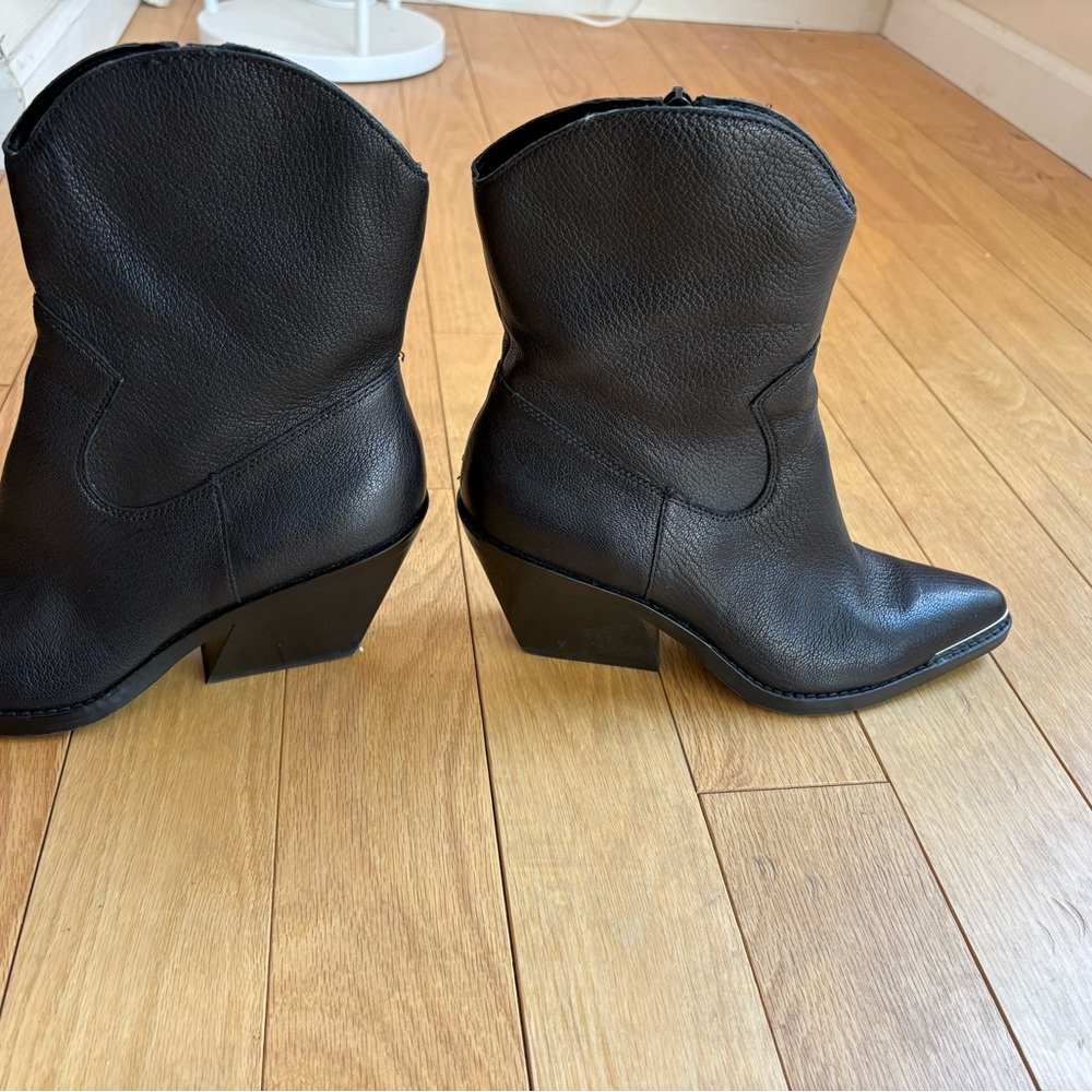 NEW Dolce Vita Valory Western Bootie Size 7 - Picture 3 of 5